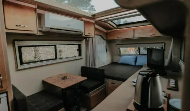 Guenes' Te Karavan Hotel