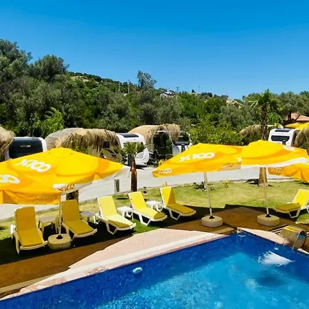 Hotel Guenes' Te Karavan